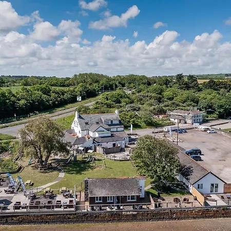 The Old Quay House Hotel 4*